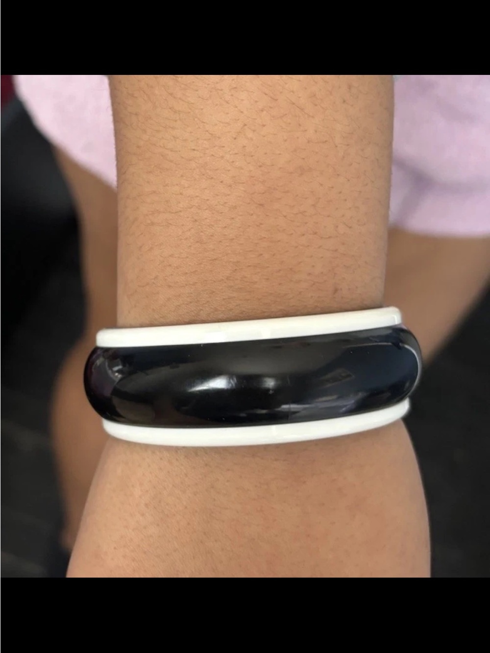 RJ Graziano Black and White Fashion Resin Bangle Bracelet